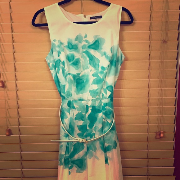 Summer dress - Picture 1 of 3